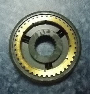 Four and five-speed synchronizer assembly