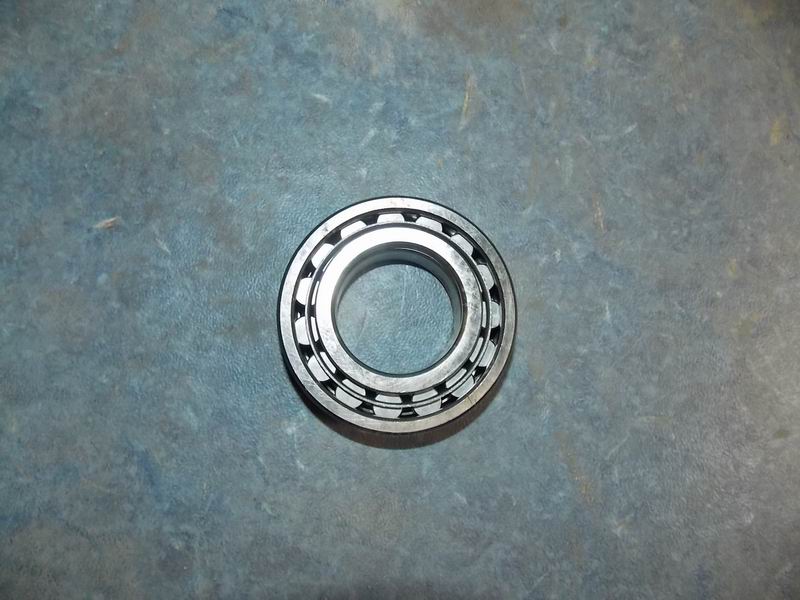 Двухосный шарикоподшипник 6207