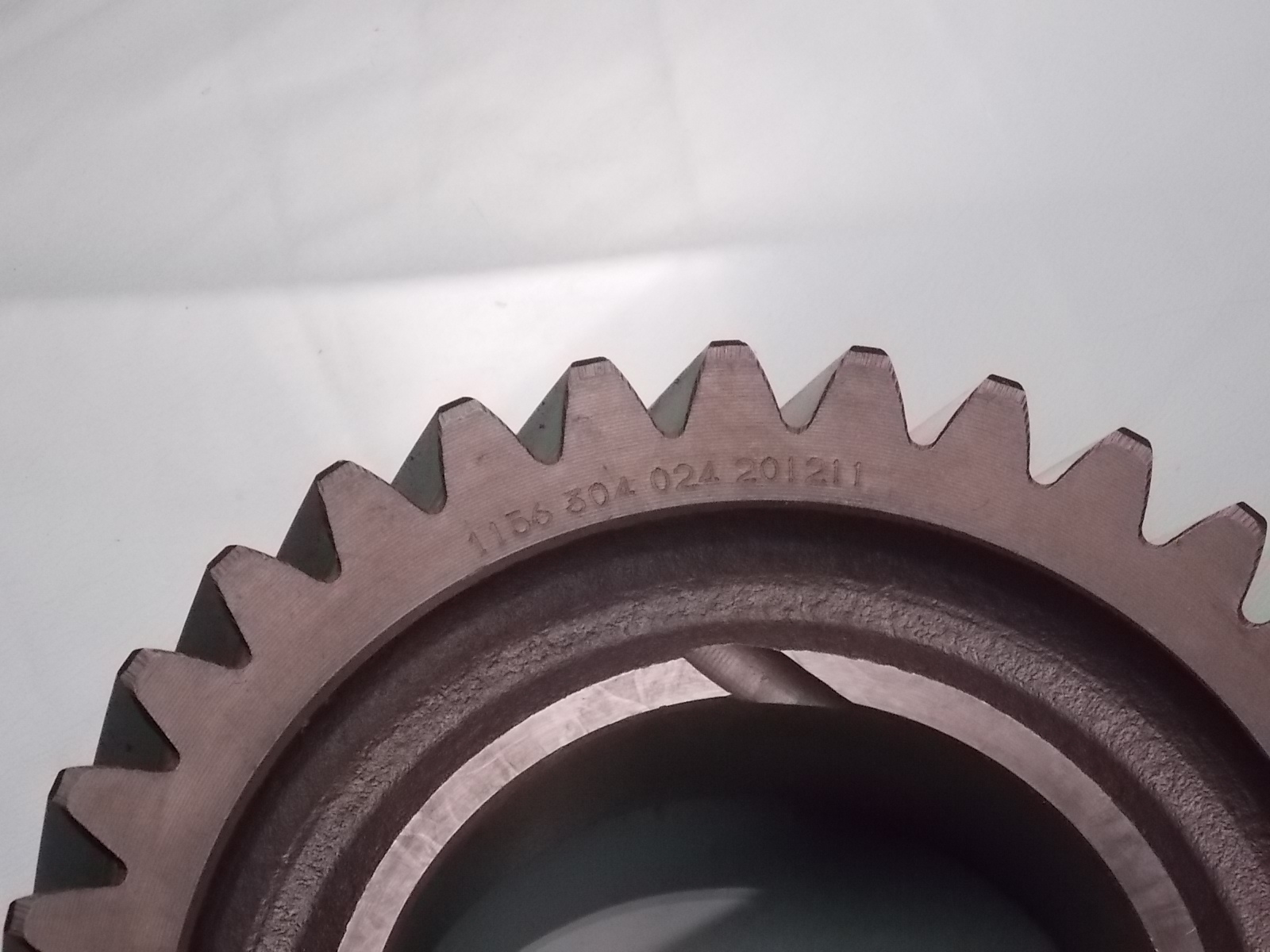 Second-axis and third-speed gears-2