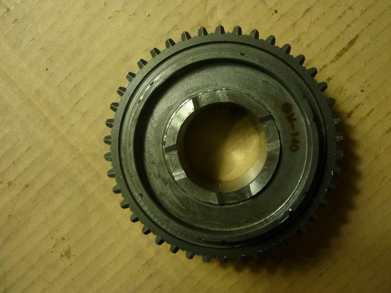 Two-axis six-speed gear
