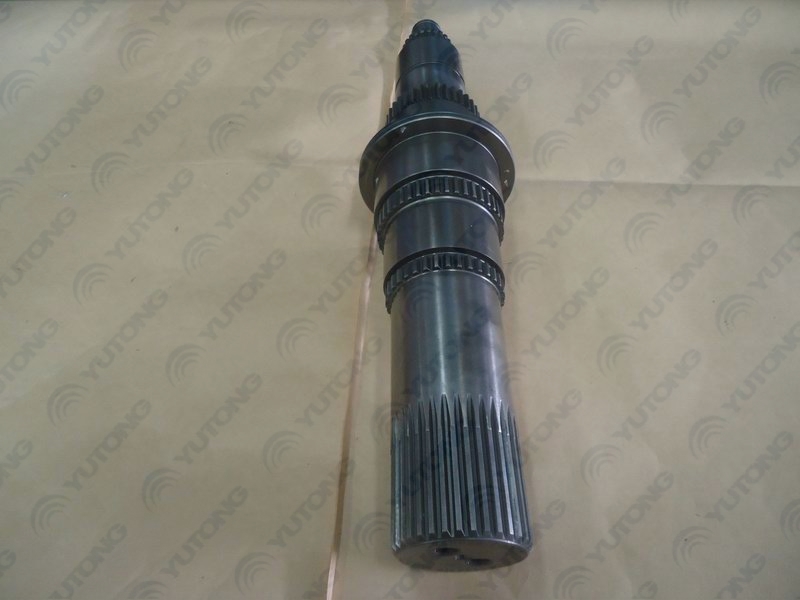 Two-axis; fitted with shaft end bolt M14-2