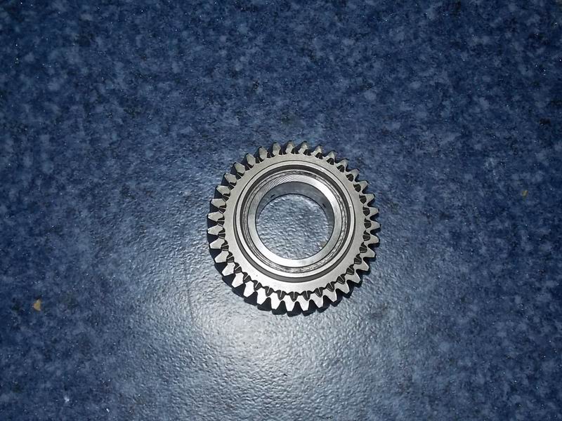 Second-axle three-speed gear assembly