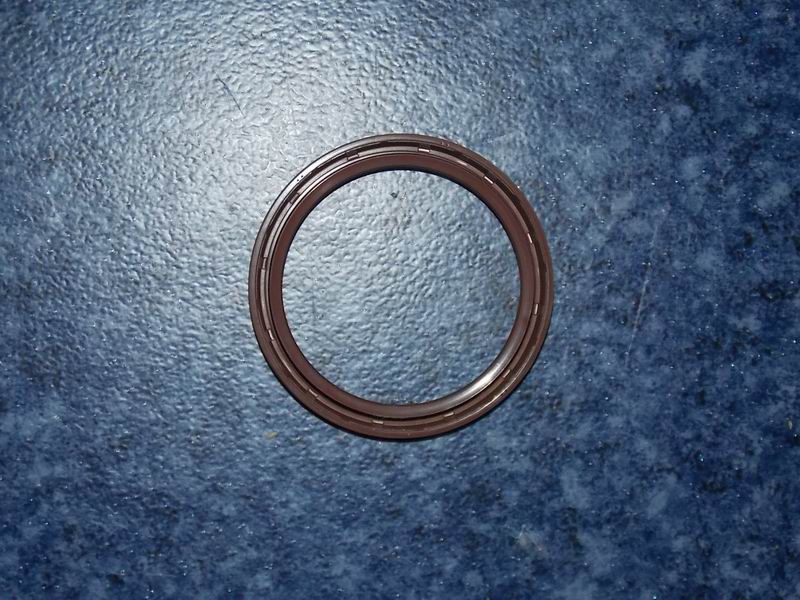 Two-axis oil seal