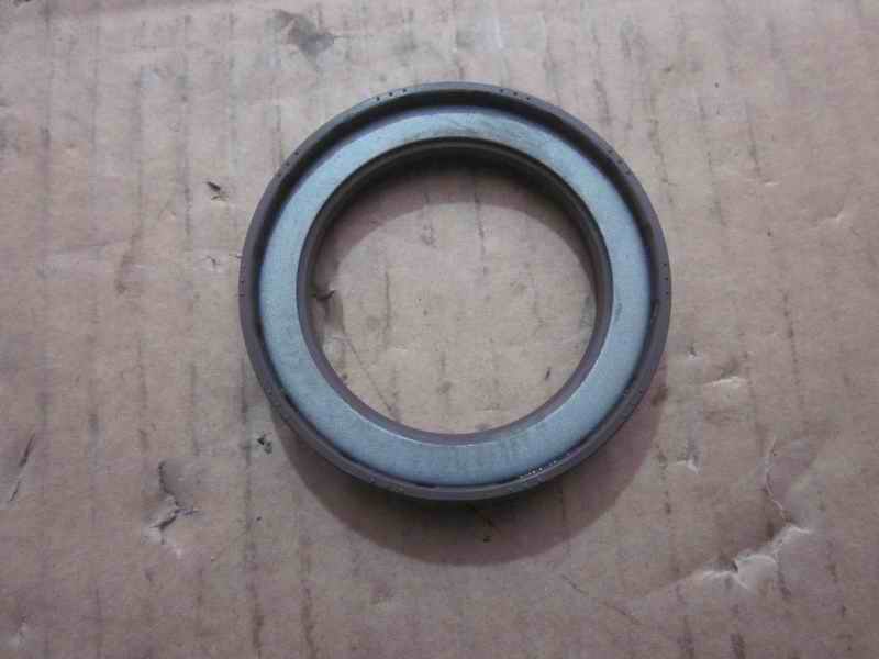 Two-axis oil seal-1