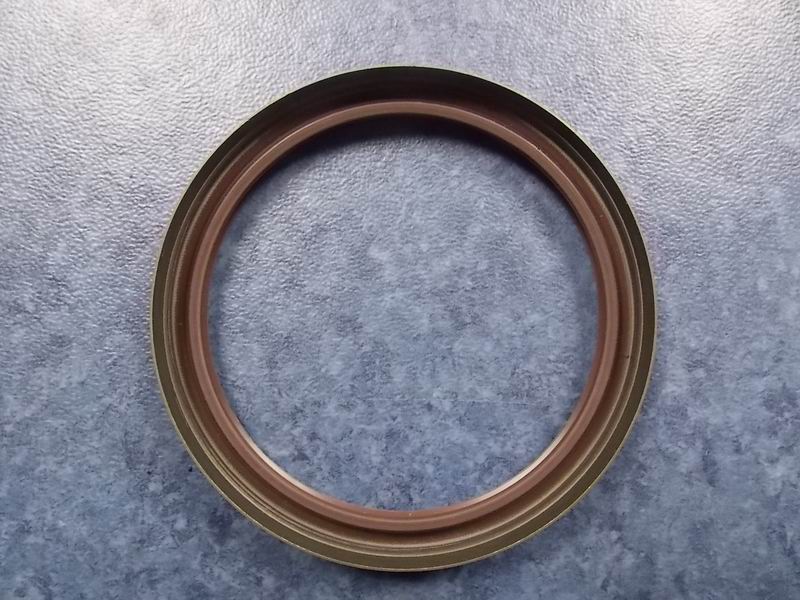 Two-axis oil seal