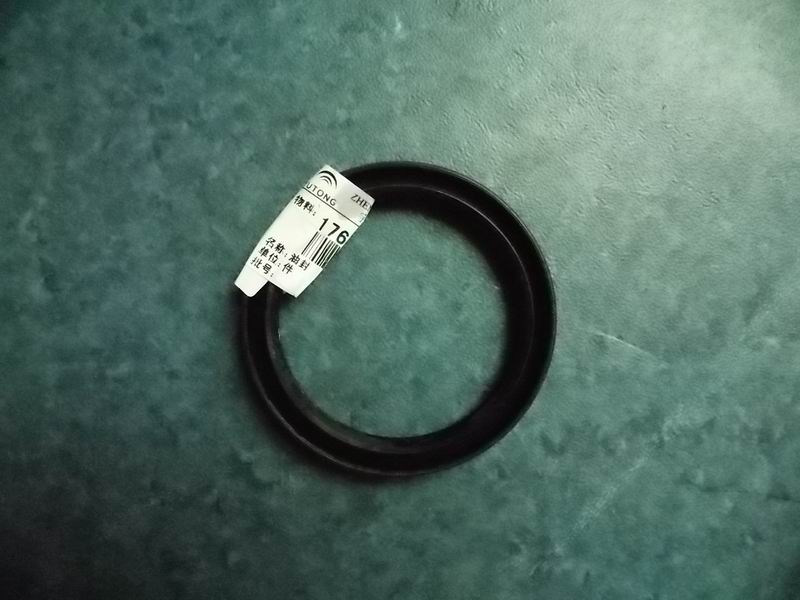 Two-axis oil seal 80*100*10-1