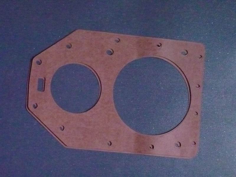 Transmission rear cover lining