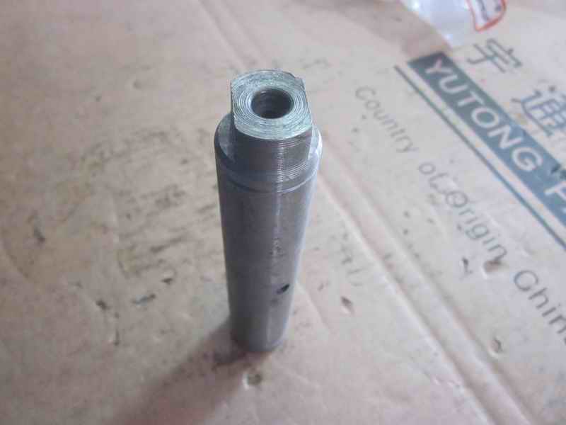 Separating fork shaft
