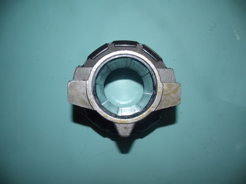 Разъединительный подшипник сцепления