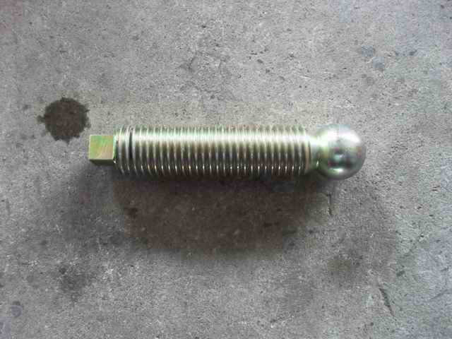 Ball head bolt; can be replaced by 1765-00583