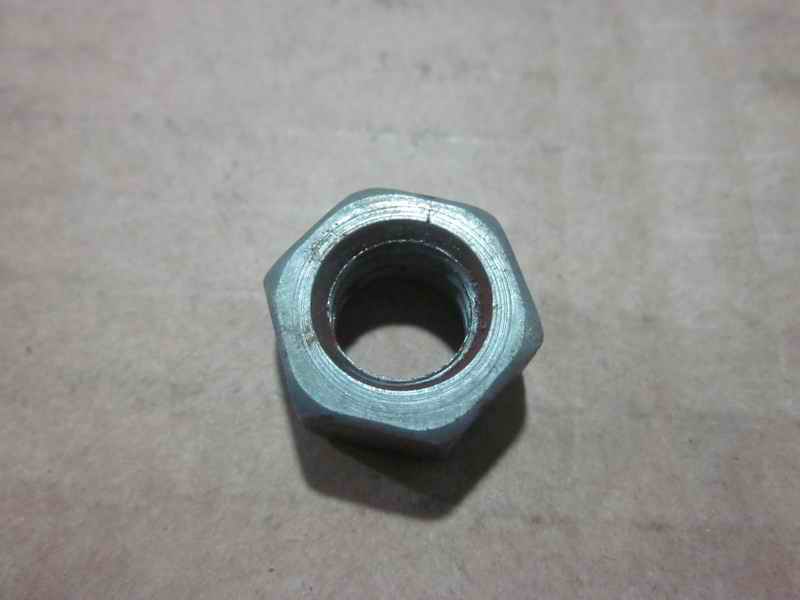 Support rod nut, left