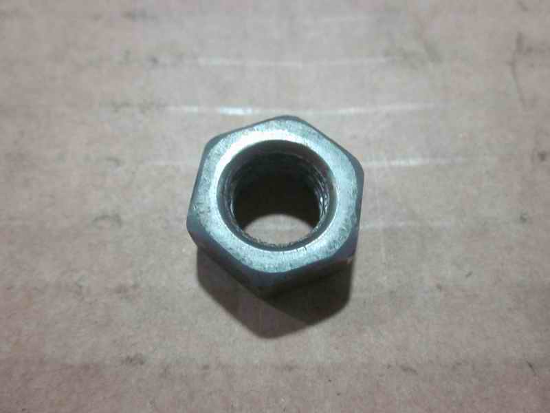 Гайка опорной тяги, левая-1