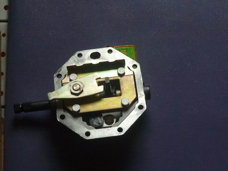 Transmission top cover assembly