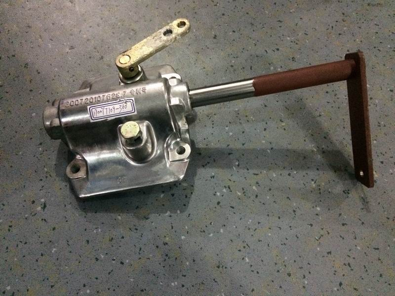 Transmission top cover assembly