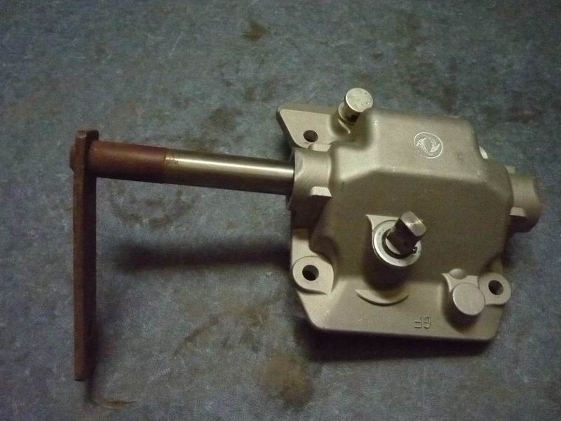 Верхняя крышка коробки передач в сборе