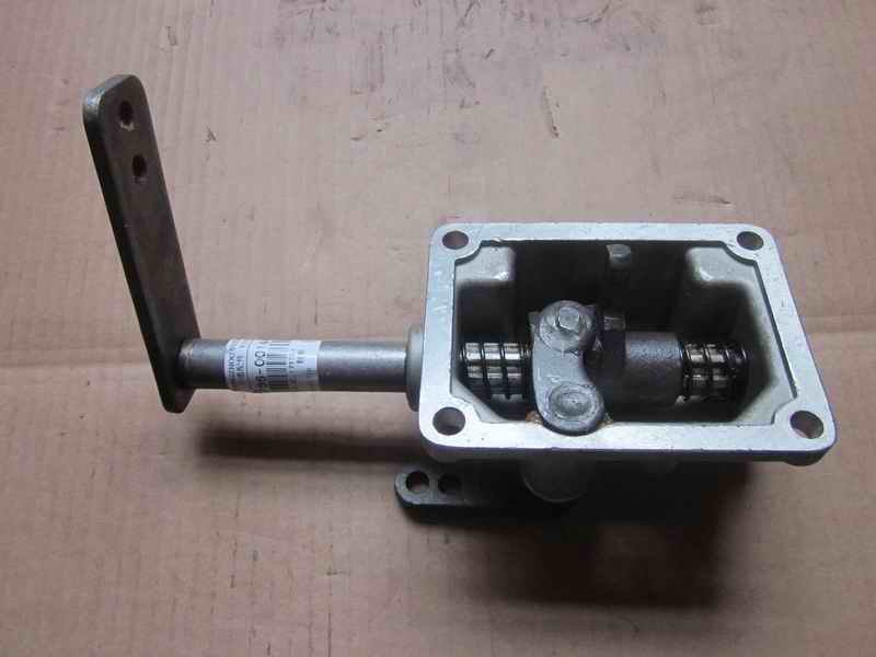 Transmission top cover assembly