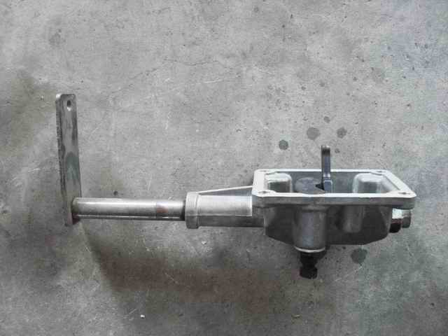 Верхняя крышка коробки передач в сборе-1