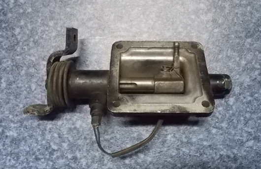 Верхняя крышка коробки передач; 37ZK-1