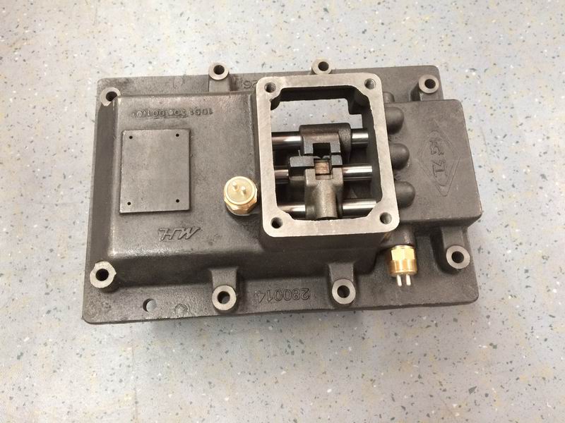 Верхняя крышка коробки передач в сборе