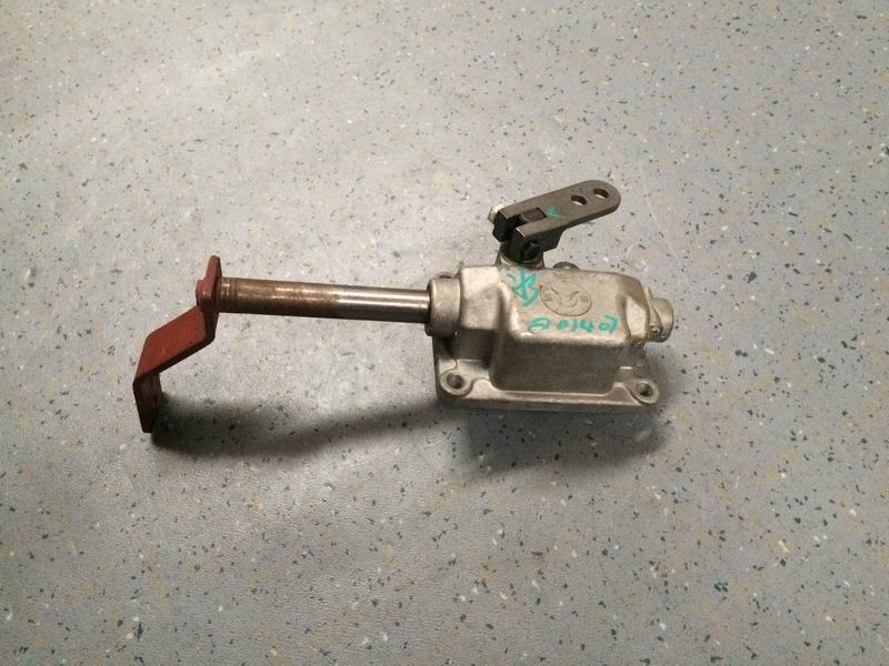 Верхняя крышка коробки передач в сборе