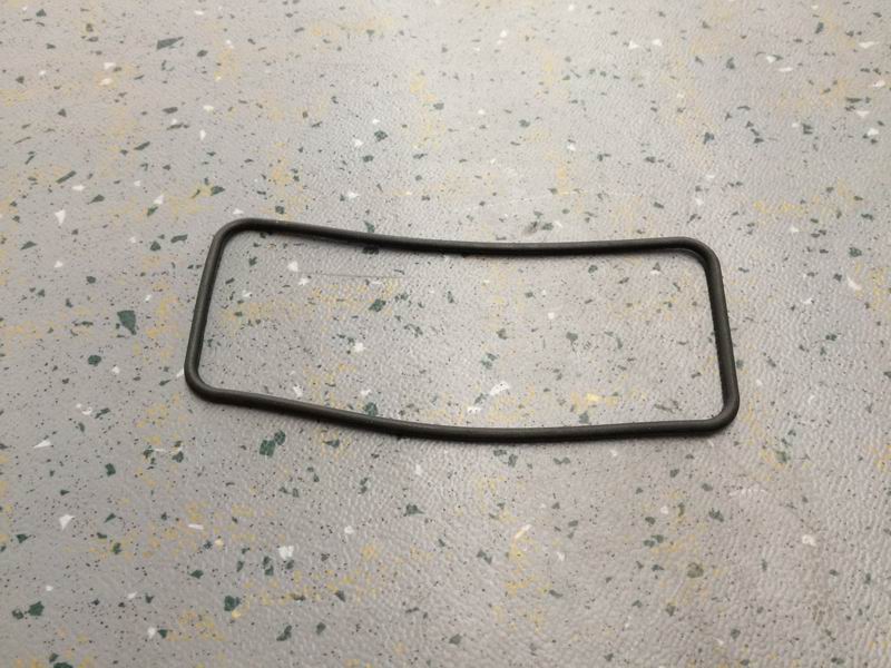 Sealing gasket; for lid