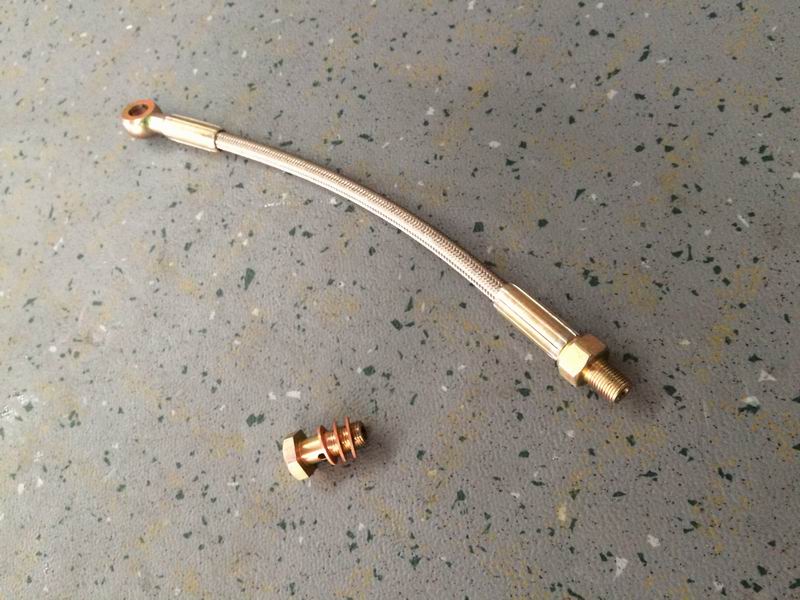 Separating bearing lubricating oil pipe