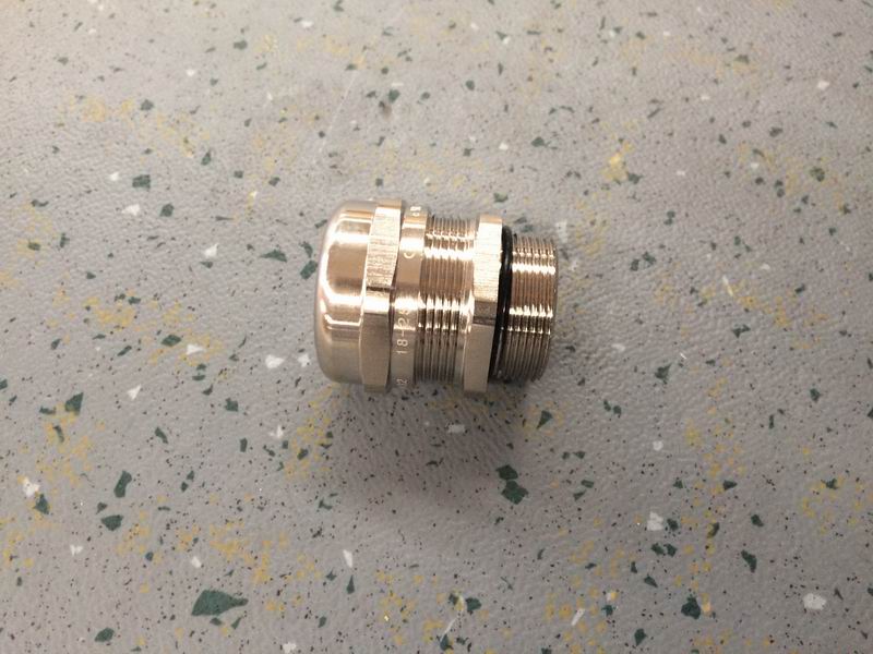 Устройство блокировки выхода; М 32 *1,5-1