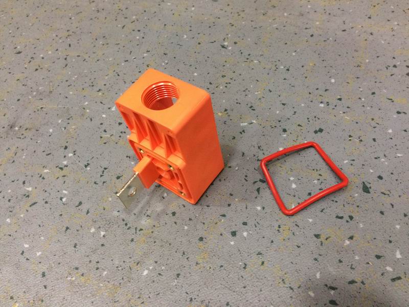 High voltage connector positive base; 50 square; flat port-1