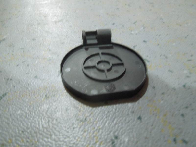 Крышка гнезда для зарядки переменного тока