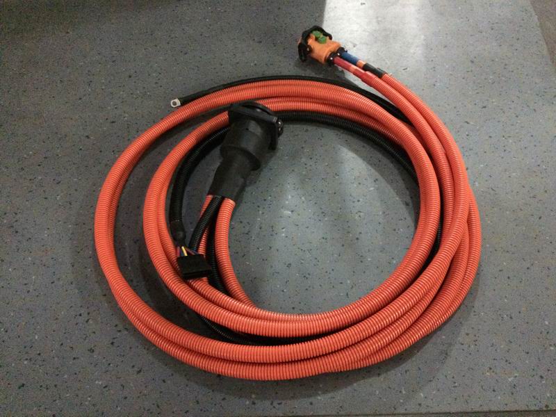 DC charging socket, 750V, 125A-2