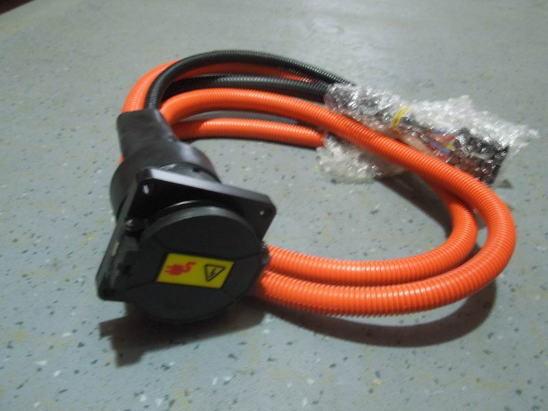 DC charging socket, 750V, 125A-1