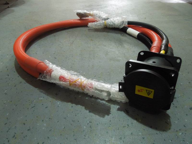 直流充电插座,750V,250A-1