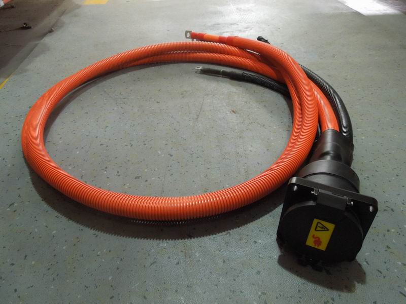 DC charging socket, 750V, 250A