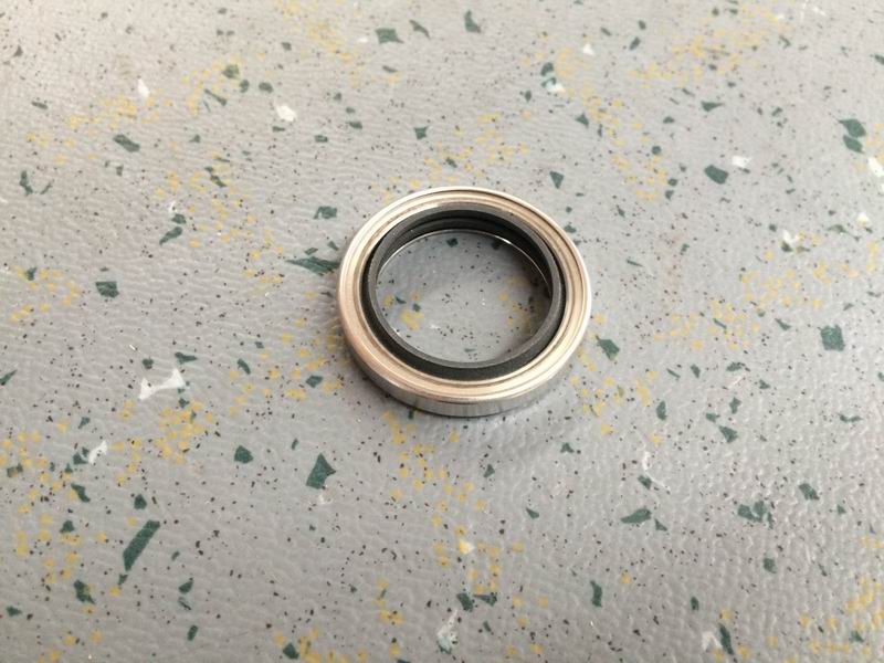 Lip oil seal 30*42*7