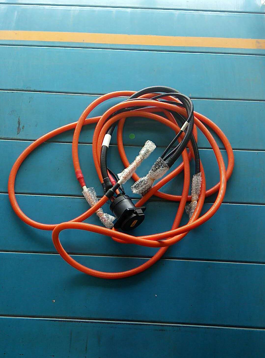 DC charging socket-1