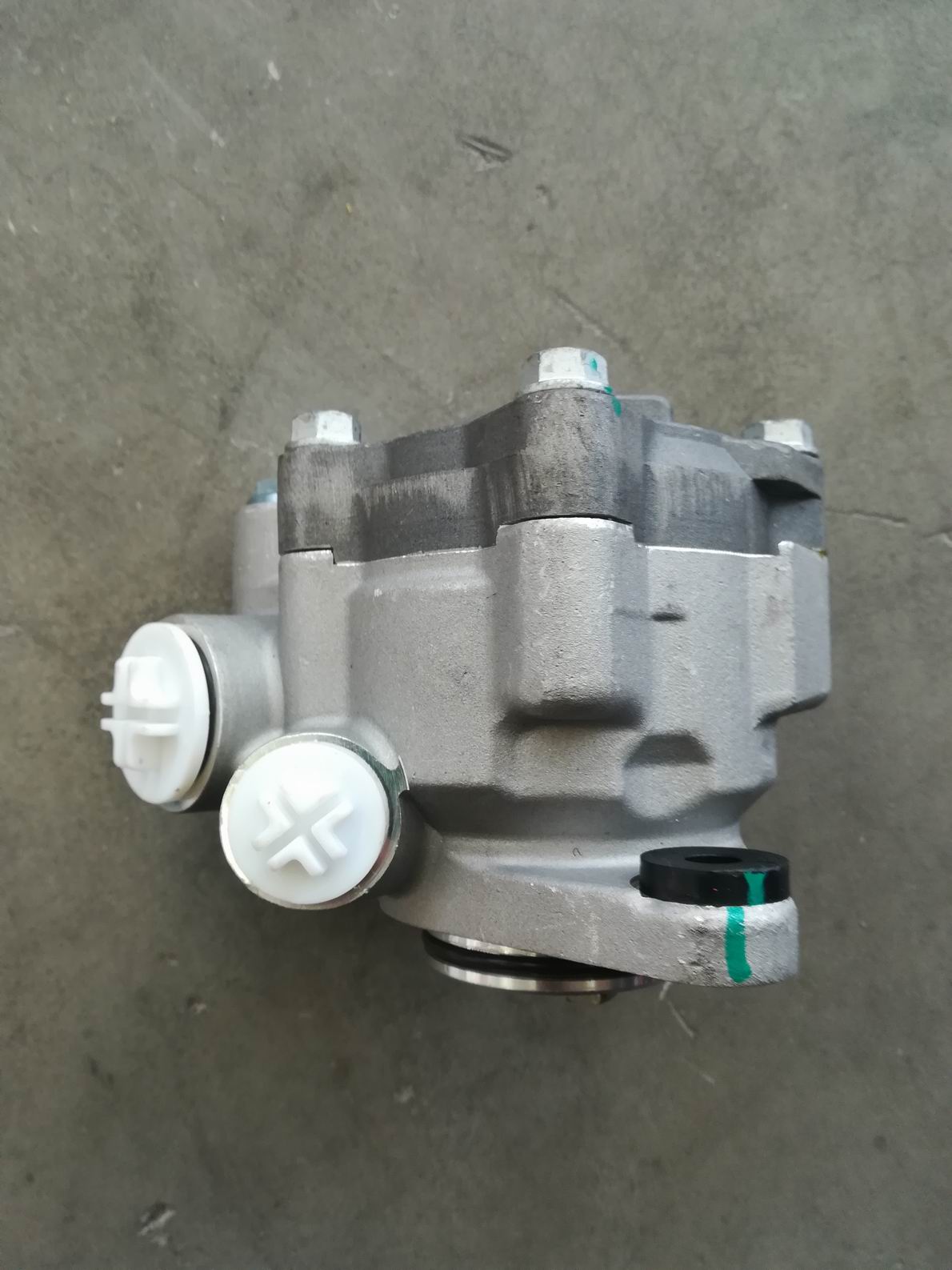 Steering oil pump-1