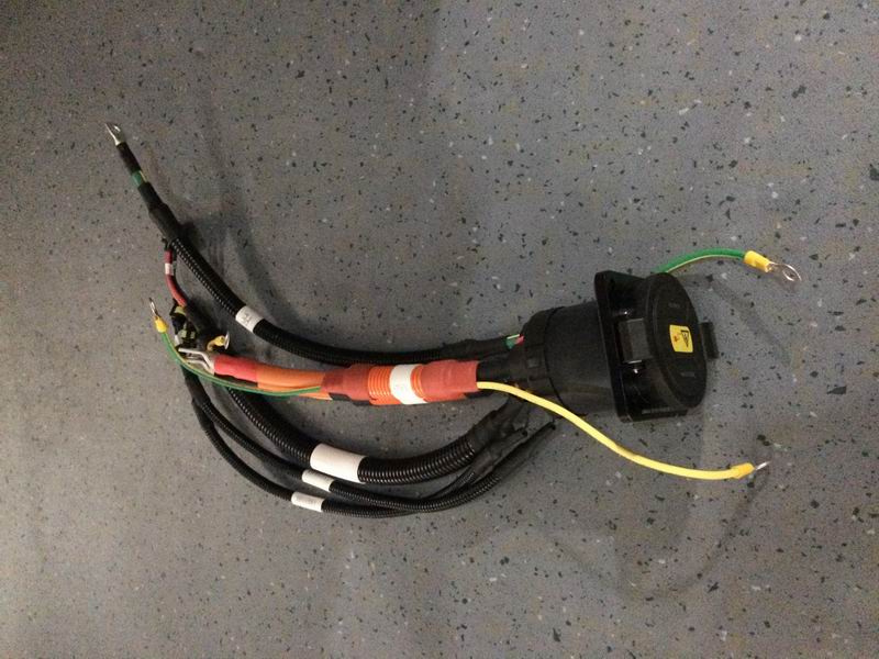 DC charging socket, 750V, 250A