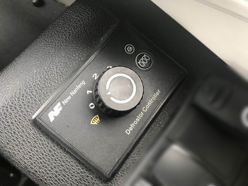 Manual defrosting controller