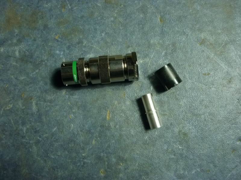 AVIC Optoelectronics Power Connector Male (Green, V, 50 square meters)