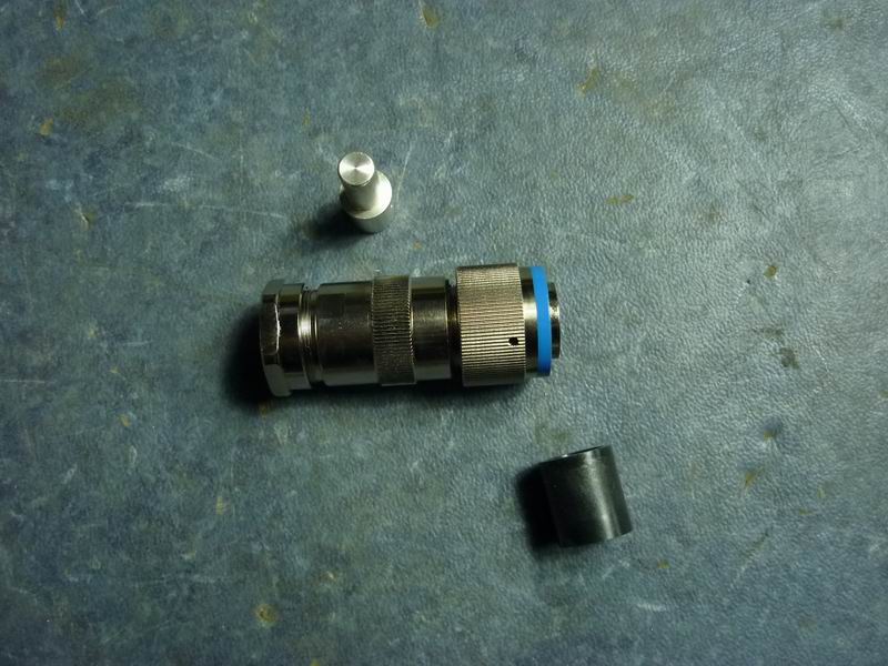 AVIC Optoelectronics Power Connector Female (yellow, W, 50 square meters)