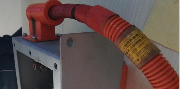 Кабель высокого напряжения; положительный электрод, быстрый выключатель, выходная мощность, вход измерителя мощности-1