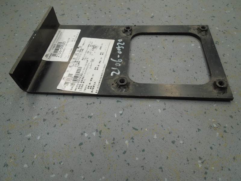 DC charging socket (DC 750V 125A) bracket