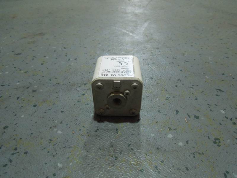 Manual repair of switch fuse; 400A-2