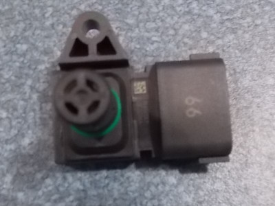 Intake pipe alarm temperature sensor