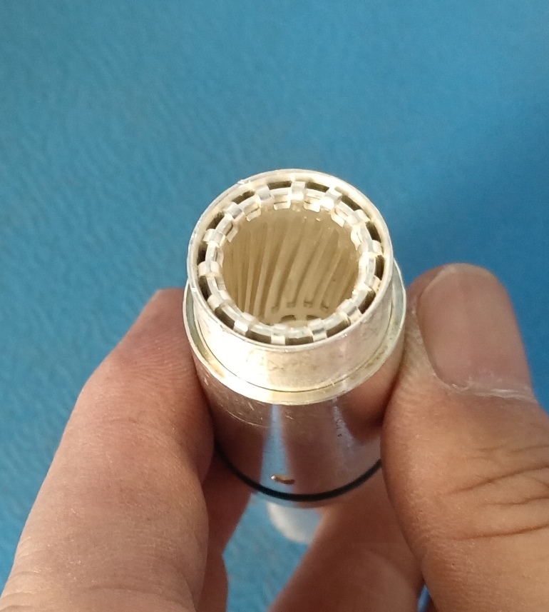 Wiring post; quick change type