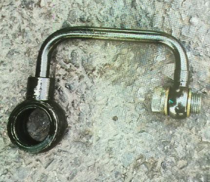 Air compressor oil inlet pipe