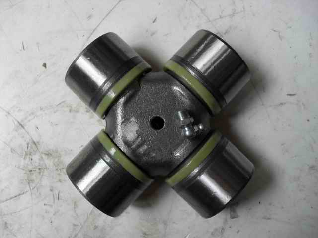 Поперечный вал приводного вала