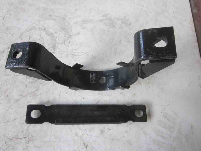 Drive shaft middle support-1