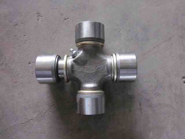 Drive shaft cross shaft