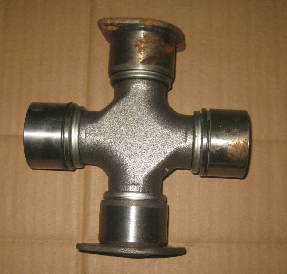 Drive shaft cross shaft